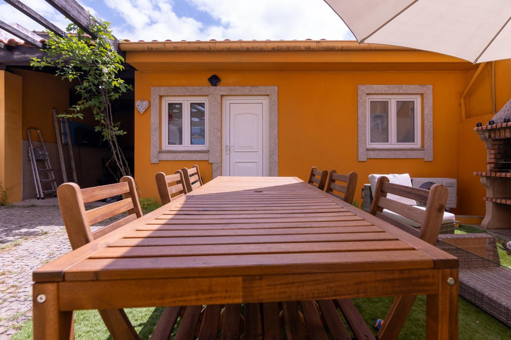 Perafita Yellow House - Ecohost Dış mekan fotoğraf