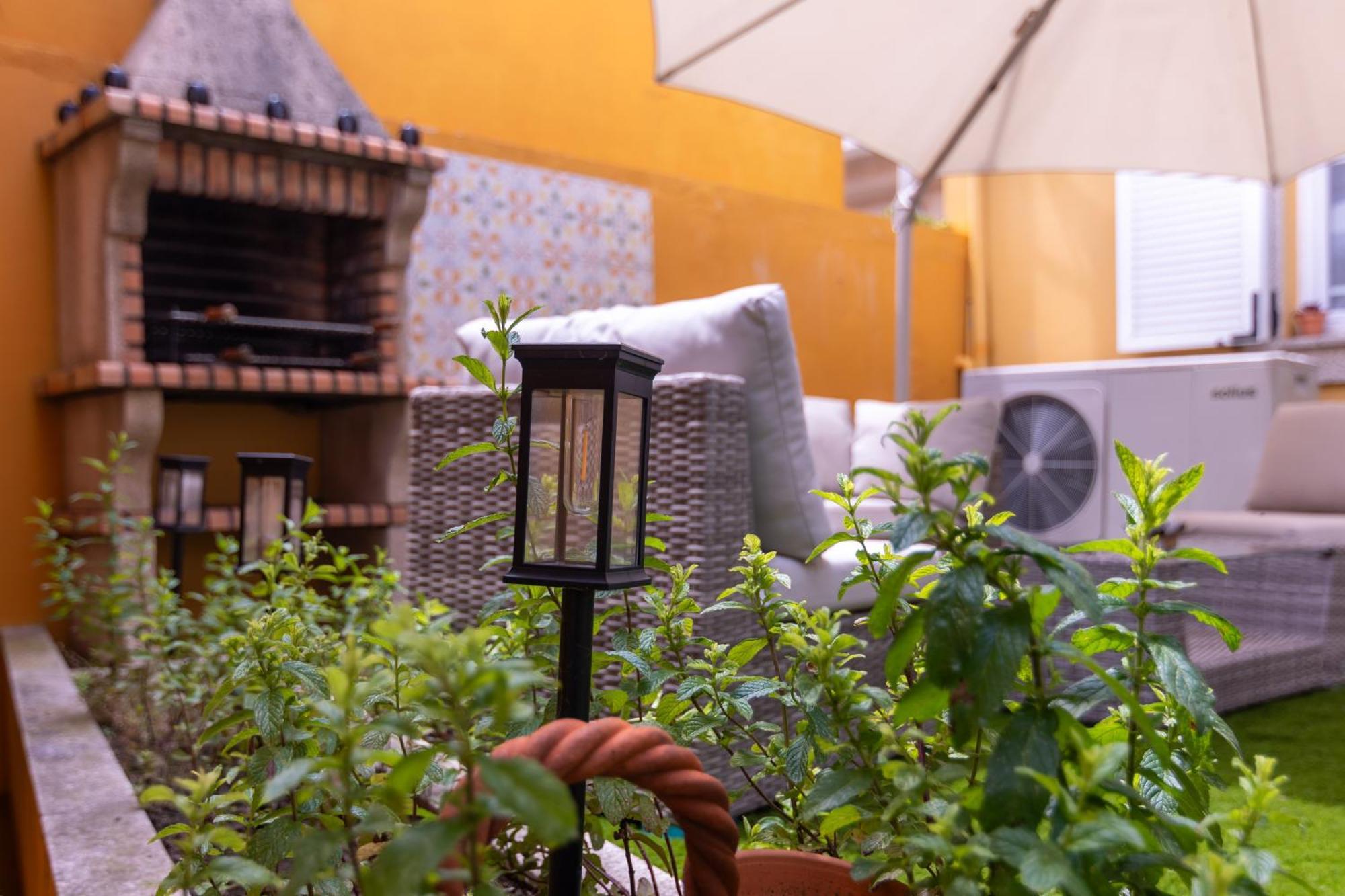 Perafita Yellow House - Ecohost Dış mekan fotoğraf