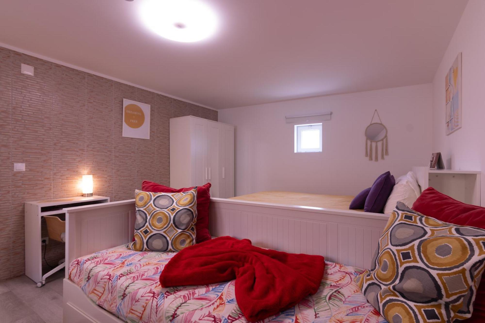 Perafita Yellow House - Ecohost Dış mekan fotoğraf